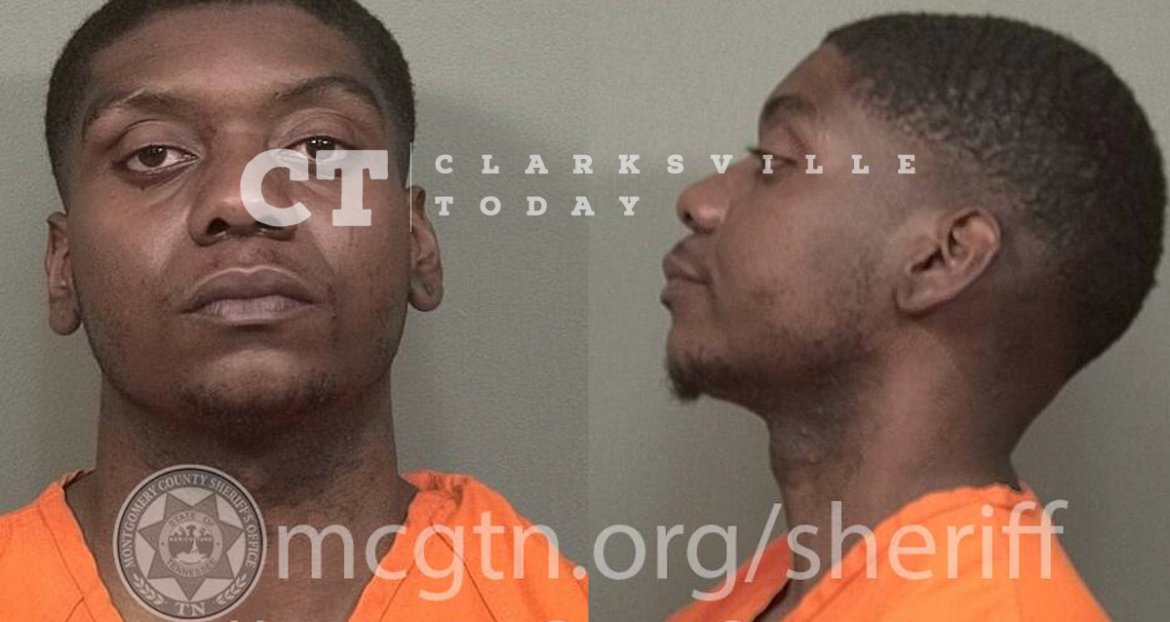 Gabriel Dixon locks ex-girlfriend in closet & hits her with shoe during argument